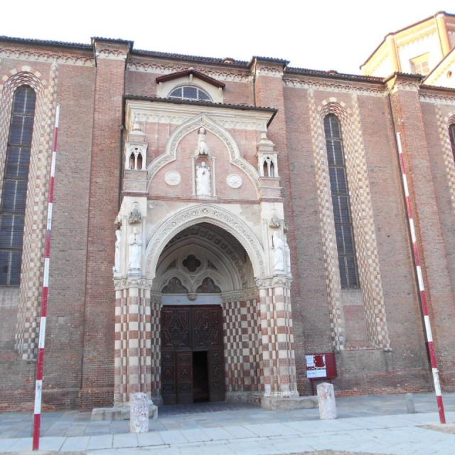 10 Asti (9)