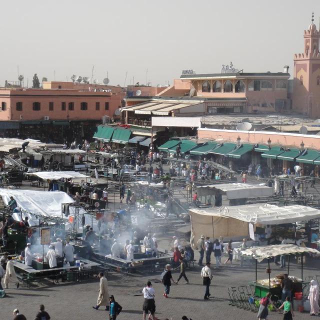 2010, Maroc en 2 CV le 15 Avril, repos à Marrakech