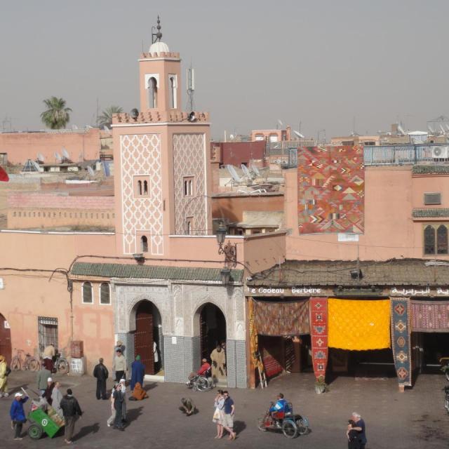 2010, Maroc en 2 CV le 15 Avril, repos à Marrakech
