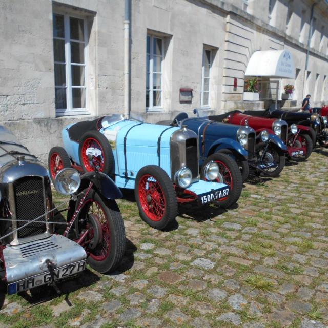 27 Rochefort Rassemblement Amilcar et Cycles Cars 15 06 2017 (12)