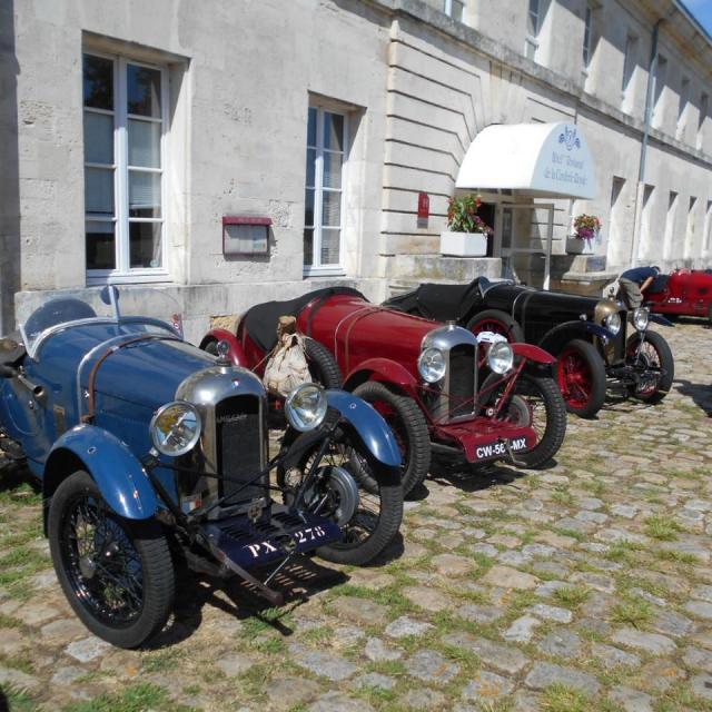 27 Rochefort Rassemblement Amilcar et Cycles Cars 15 06 2017 (13)