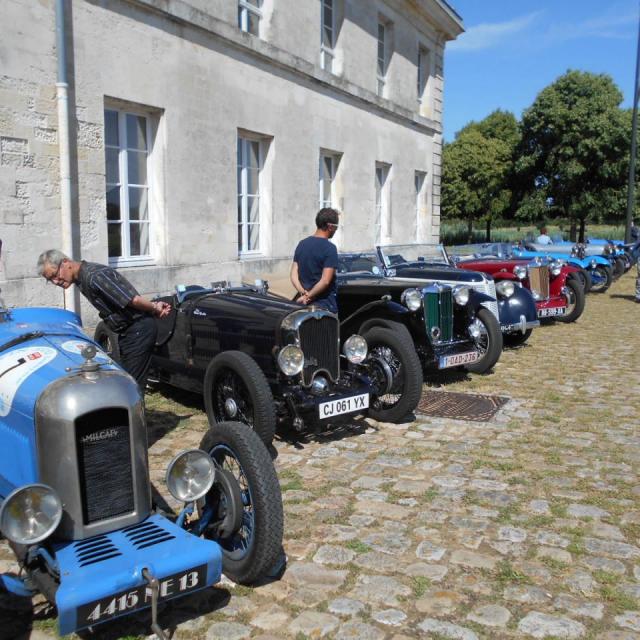 27 Rochefort Rassemblement Amilcar et Cycles Cars 15 06 2017 (16)