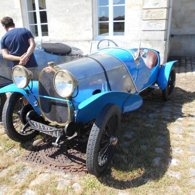 27 Rochefort Rassemblement Amilcar et Cycles Cars 15 06 2017 (33)