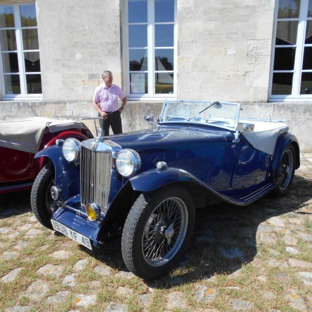 27 Rochefort Rassemblement Amilcar et Cycles Cars 15 06 2017 (37)