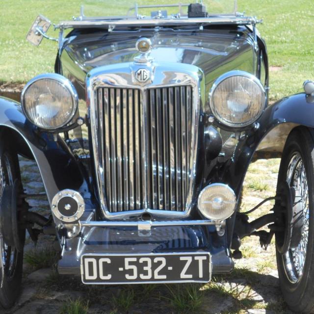 27 Rochefort Rassemblement Amilcar et Cycles Cars 15 06 2017 (48)