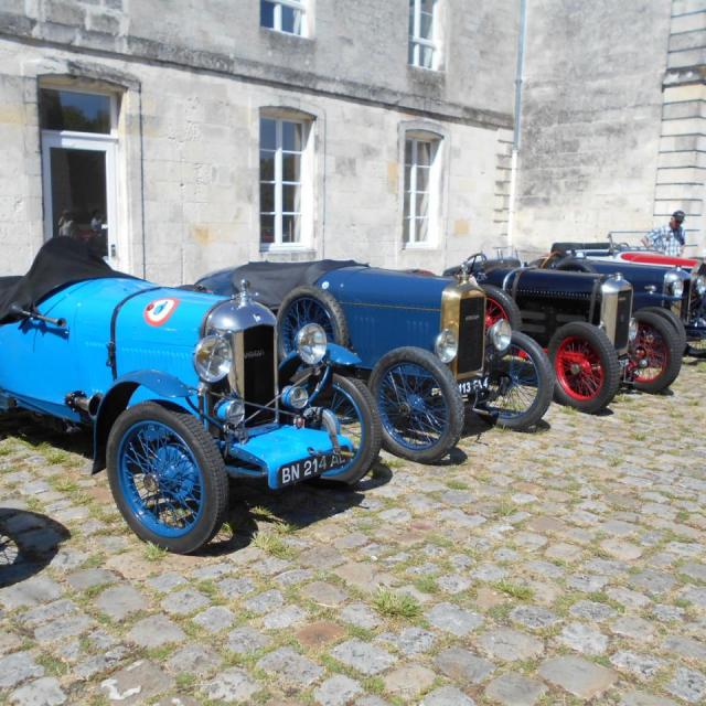 27 Rochefort Rassemblement Amilcar et Cycles Cars 15 06 2017 (5)
