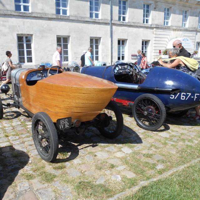 27 Rochefort Rassemblement Amilcar et Cycles Cars 15 06 2017 (65)
