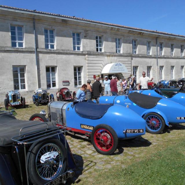 27 Rochefort Rassemblement Amilcar et Cycles Cars 15 06 2017 (68)