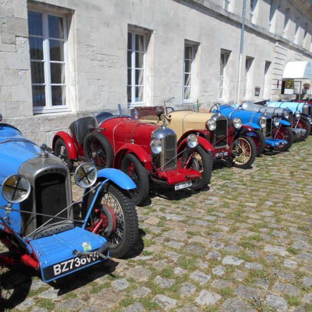 27 Rochefort Rassemblement Amilcar et Cycles Cars 15 06 2017 (9)
