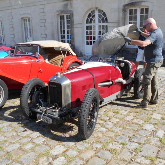 27 Rochefort Rassemblement Amilcar et Cycles Cars 15 06 2017 (99)