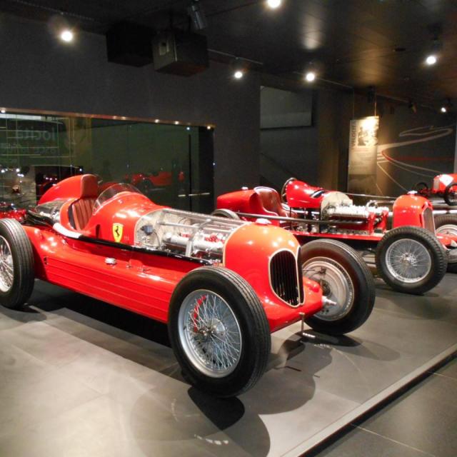 3 Musée Alfa-Roméo Aresse (71)