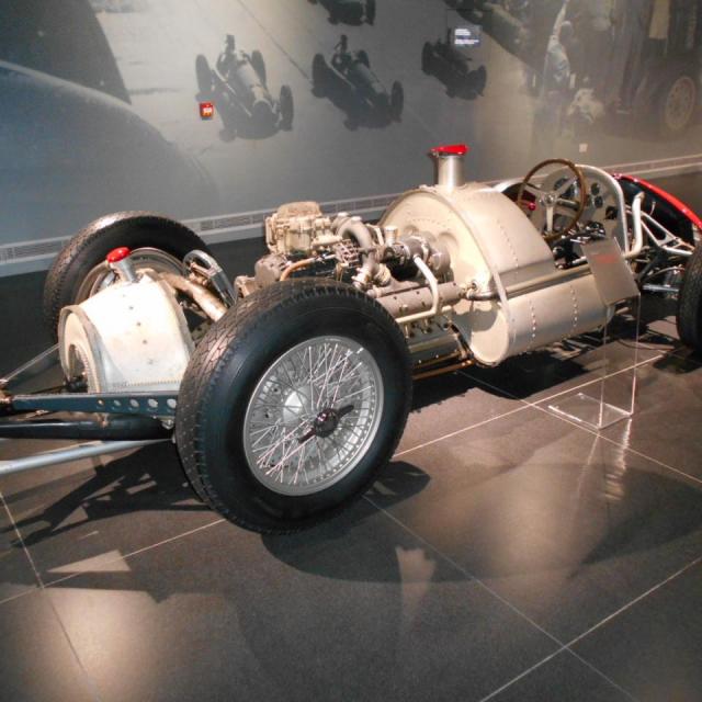 3 Musée Alfa-Roméo Aresse (79)
