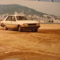 Peugeot 305